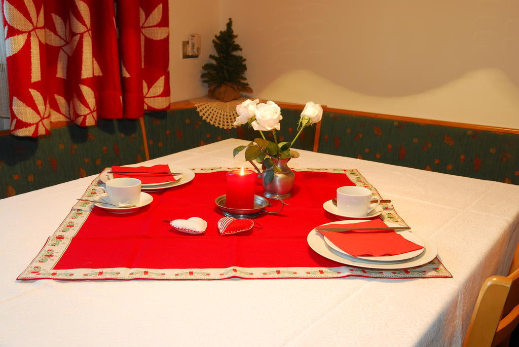 Garni B&B Sunnseitn Dobbiaco Exterior foto